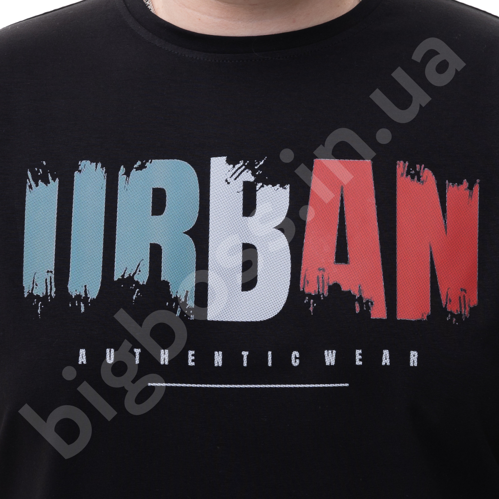 Футболка чёрного цвета с принтом