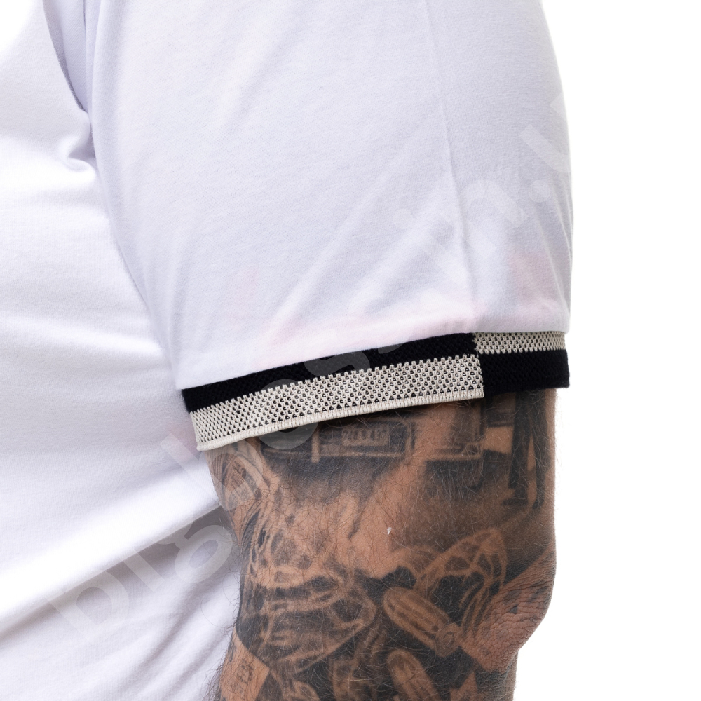 Футболка на манжете белого цвета La Vita 3